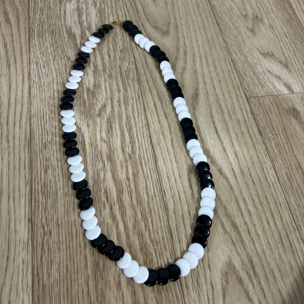 Unbranded Disc Bead Necklace Womens OS‎ Black White Mod Retro Jewelry